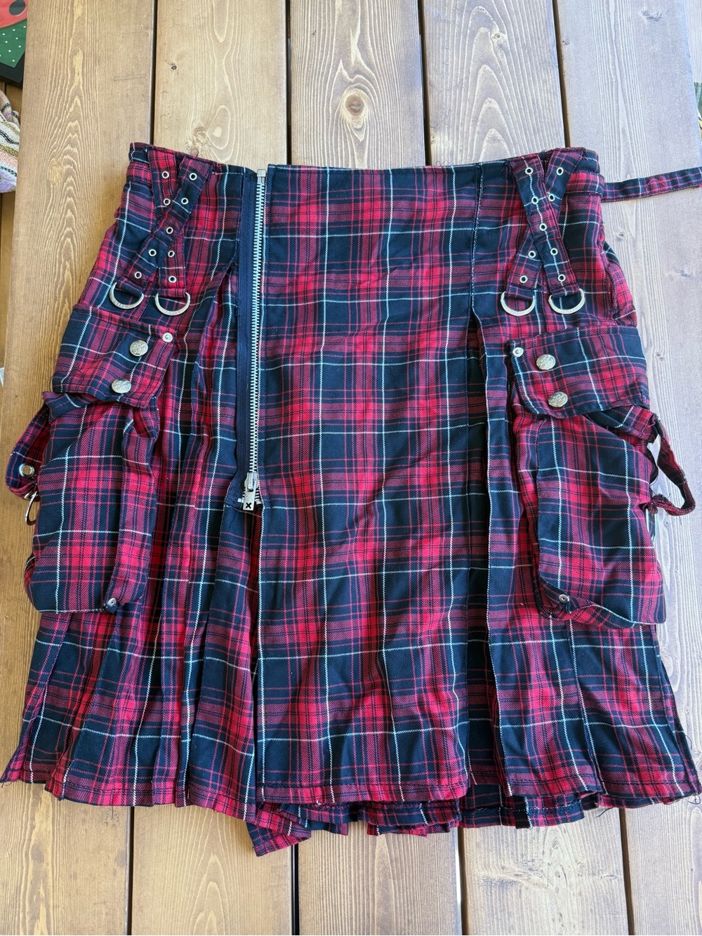 Tripp NYC RP3661M Red Plaid Utility Kilt Skirt Men Large Punk Goth Cargo D-Ring
